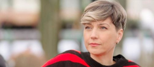 La canaria cree que Carlos Navarro se 'retorcer&aacute;' con la exclusiva (Captura de pantalla de Cuatro)