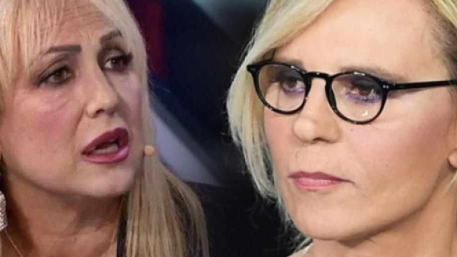 Amici 2023, Alessandra Celentano interpellata sul 'caso noce moscata': no comment in tv.