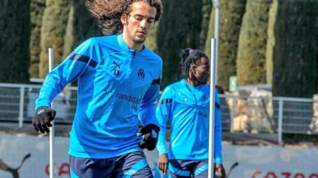Guendouzi a pris la d&eacute;fense de Balerdi ce mercredi. (screenshot Twitter - @Gp_013)