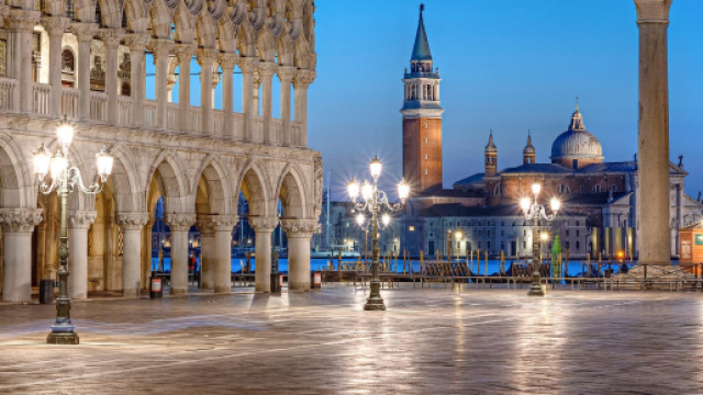 Venezia, mostra fotografica sul ventesimo secolo.