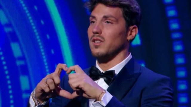 GFVip 7, Daniele Dal Moro &egrave; stato squalificato.