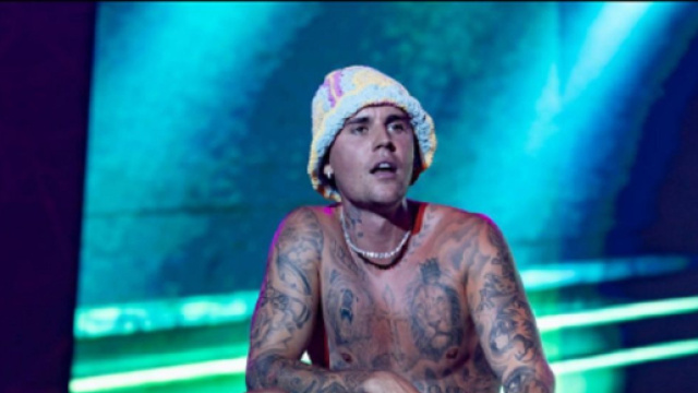 Justin Bieber lors d'un concert (Screenshoot Instagram @justinbieber)