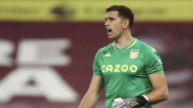 La Juventus starebbe valutando il sostituto di Szczesny: possibile offerta per Martinez.