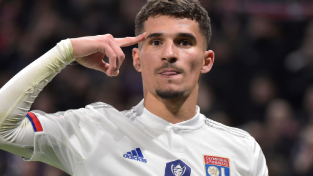 Mercato Inter, piace il centrocampista Aouar del Lione: possibile colpo a parametro zero