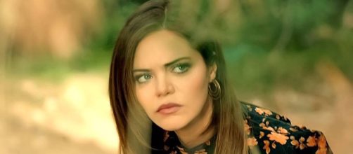 'Tierra Amarga' est&aacute; ambientada en la d&eacute;cada de los 70 del siglo pasado (Captura de pantalla Antena 3)