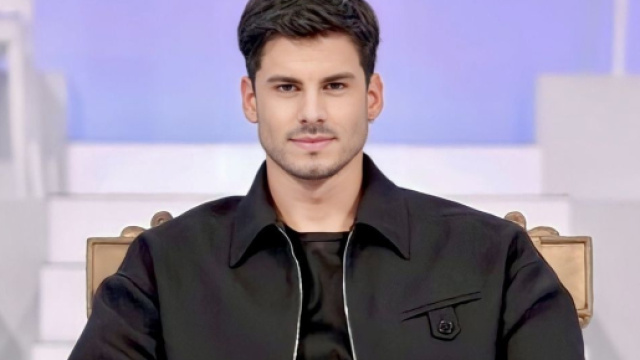 Uomini e Donne,anticipazioni:Luca in difficolt&agrave;, le corteggiatrici lo trovano superficiale.