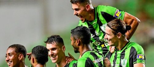 Am&eacute;rica pega o Galo na decis&atilde;o do Mineiro (Reprodu&ccedil;&atilde;o/Twitter/@AmericaMG)