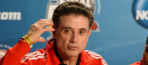 Rick Pitino in 2013 (Image source: Adam Glanzman/Flickr)