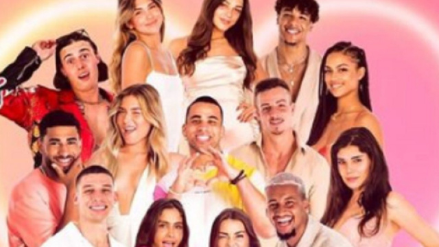 Les 14 candidats de la saison 8 de "La villa des c&oelig;urs bris&eacute;s" (Screenshot Instagram @lavilla_tfx)