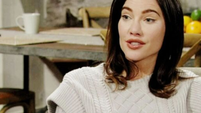 Beautiful, spoiler al 2 aprile: Steffy dichiara guerra alle Logan, Deacon confessa a Brooke di amarla