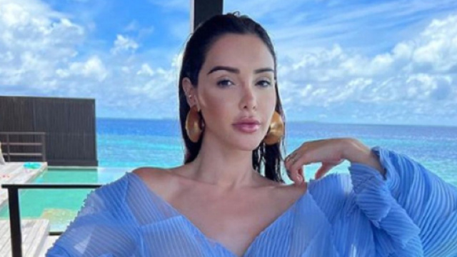 La star de la t&eacute;l&eacute;-r&eacute;alit&eacute; Nabilla Benattia (Screenshoot Instagram @nabilla)