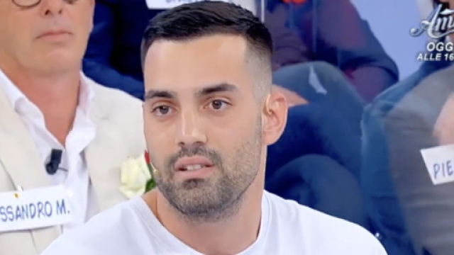 Uomini e donne, Alessio sbotta prima della scelta di Lavinia: 'Limite della sopportazione'.