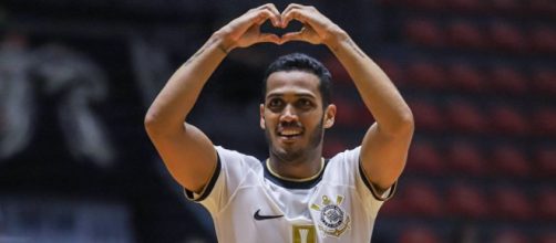 Tatinho fez o primeiro gol da Liga (Reprodu&ccedil;&atilde;o/Twitter/@lnfontime)