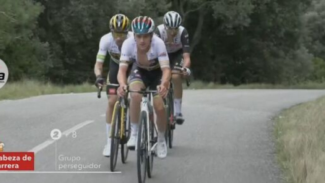 Volta a Catalunya, Remco Evenepoel al comando sulla salita finale.