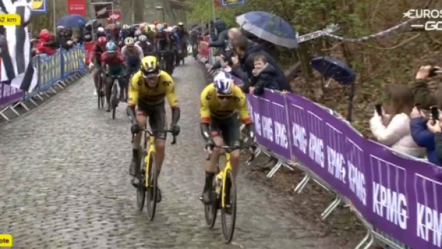 Gand Wevelgem, l'attacco di Wout van Aert e Christophe Laporte.