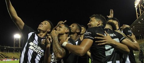 Botafogo est&aacute; na final da Ta&ccedil;a Rio (Reprodu&ccedil;&atilde;o/Twitter/@Botafogo)