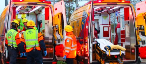 La v&iacute;ctima fue trasladada al Hospital Cl&iacute;nico de M&aacute;laga (Twitter, SAMUR_PC)