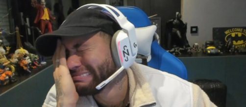La reacci&oacute;n de Neymar al perder un mill&oacute;n de euros al p&oacute;quer online (Twitch.tv/neymarjr)