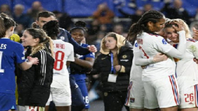 Capture d'&eacute;cran d'une image des Lyonnaises apr&egrave;s le match, Twitter @OL+F&eacute;minin