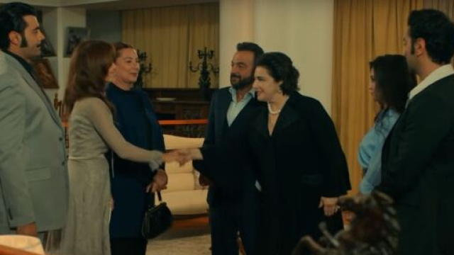 Terra amara, trame 1 aprile: Demir e Yilmaz si stringono la mano a casa di Fekeli