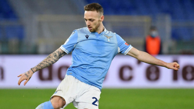 Inter, sulla fascia piace Lazzari: Fiorentina su De Paul.