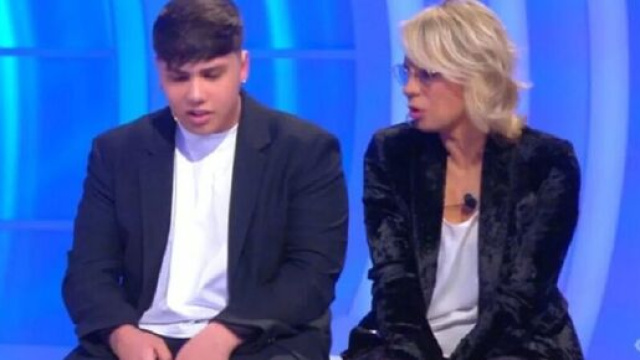 C'&egrave; posta per te, social furiosi con Alessio: 'Ignorante e ottuso'.