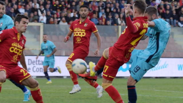 Crotone-Catanzaro, luned&igrave; 13 marzo ritorna il derby.