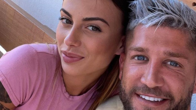 Depuis l'annonce de la grossesse, le couple semble avoir trouv&eacute; un nouvel &eacute;quilibre. Source : screenshot Instagram paga_Imsa