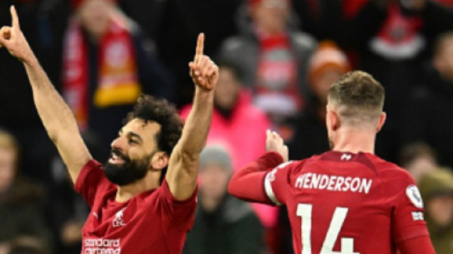 L'attaquant de Liverpool, Mohamed Salah, a marqu&eacute; deux buts contre Manchester United (Screenshoot Twitter @LFC)