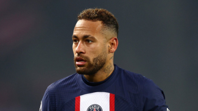 PSG : Neymar va &ecirc;tre op&eacute;r&eacute; de la cheville (screenshoot/twitter @FabrizioRomano)