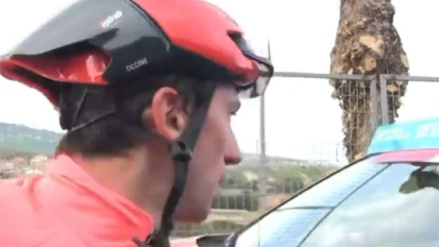 Tirreno Adriatico, Giulio Ciccone colpito da una macchina al termine della quarta tappa