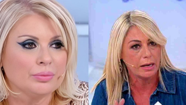 Uomini e Donne, Tina difende Armando e perde le staffe con Aurora: 'Mi fai schifo'.