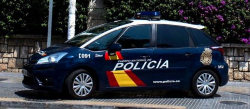 Dos agentes de la Polic&iacute;a Nacional fueron los primeros que llegaron al lugar de los hechos (Twitter, policia)