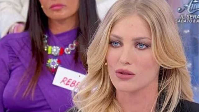 5 curiosit&agrave; su Santinelli, tronista U&D del 'biglietto gate': concorreva a Miss Mondo 2016.