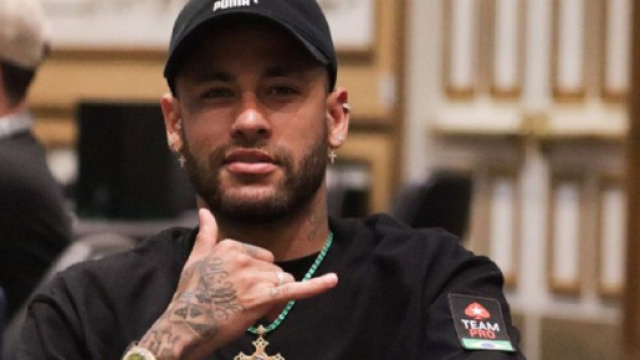 Neymar et le jeu en ligne, une longue histoire (capture Twitter sports.fr)