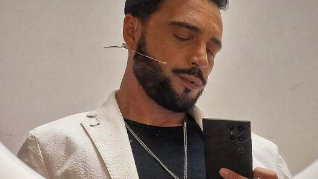 Uomini e donne, Armando rompe il silenzio.