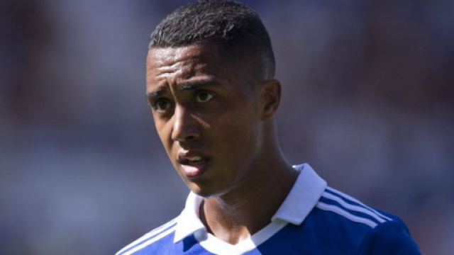 Youri Tielemans piace alla Juve.