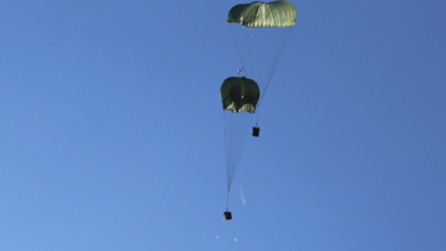 Giovane calabrese perde la vita dopo un lancio con il paracadute (immagine di repertorio).