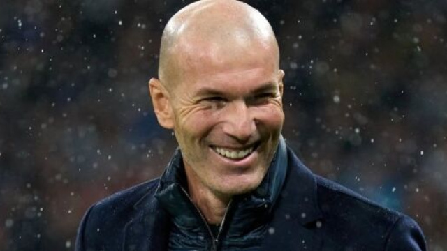 Zidane et son avenir continuent de faire pas mal parler, surtout au PSG. (screenshot Twitter - @TeamFootballFr)