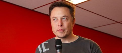 Elon Musk crea su empresa de inteligencia artificial a pesar de su advertencia sobre la IA