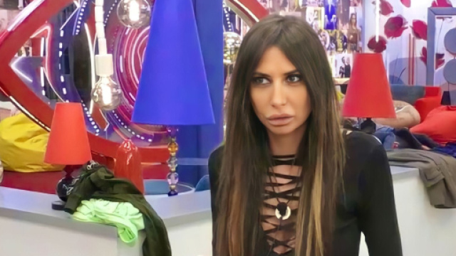 GFvip 7, retroscena di Sarah Altobello sul party: 'Spartani e Persiani non si sono filati'.