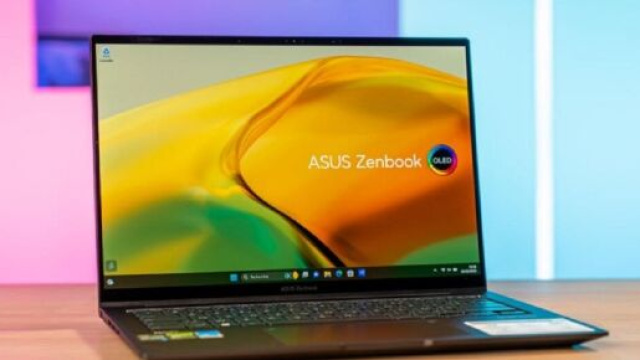 Asus lance un nouvel ordinateur portable avec un &eacute;cran OLED de 14,5 pouces (Screenshoot Twitter @Frandroid)