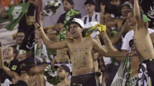 Colombie : plusieurs bless&eacute;s lors d'affrontements avant le match Atletico Nacional - Am&eacute;rique de Cali. Tweet @ShangoFoot