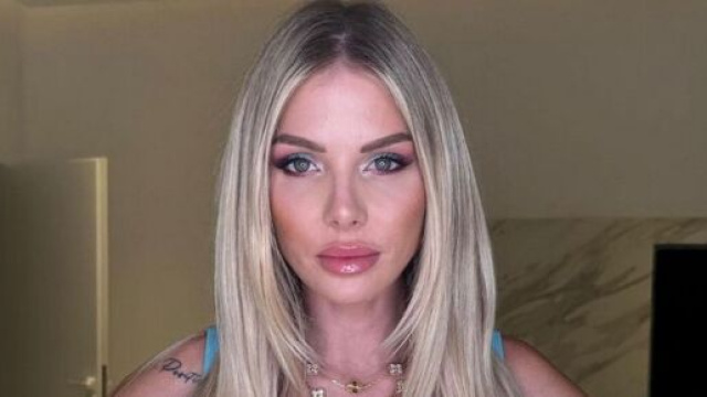 Jessica Thevenin critiqu&eacute;e sur l'&eacute;ducation de sa fille Leewane, elle r&eacute;pond aux critiques. (Instagram @jessicathivenin)