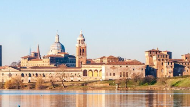 Lago superiore di Mantova balneabile.