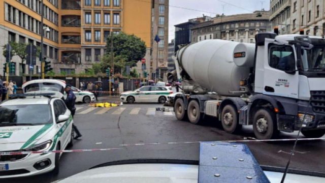 Incidente a Milano, ciclista 39enne travolta e uccisa da una betoniera - mediaset.it