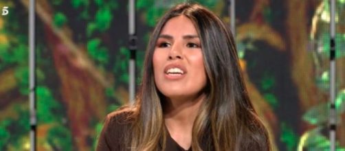 Un testigo dijo que la hermana de Kiko Rivera acudi&oacute; como 'una diva' al evento (Captura de pantalla de Telecinco)