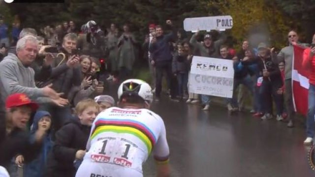 Ciclismo: Remco Evenepoel stravince la Liegi, salta la sfida con Pogacar.