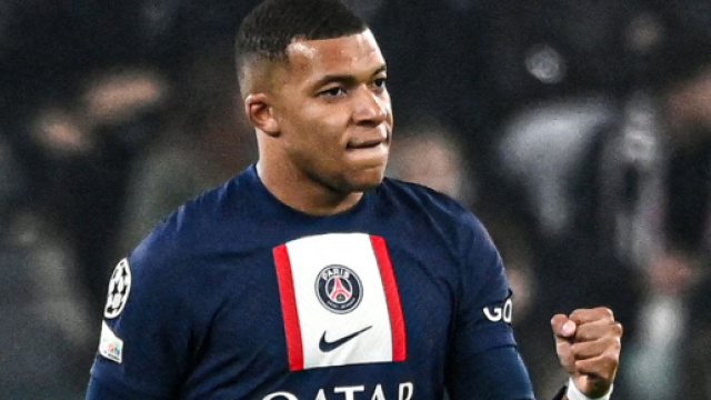 Mbapp&eacute; toujours motiv&eacute; &agrave; l'id&eacute;e de signer au Real Madrid selon la presse madril&egrave;ne. (screenshot Twitter - @LosMadridistas_)