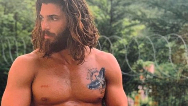 Can Yaman, Rosica rompe il silenzio